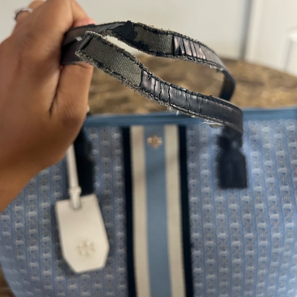 Tory Burch Gemini Link Blue Canvas Stripe Tote Bag - Picture 7 of 11